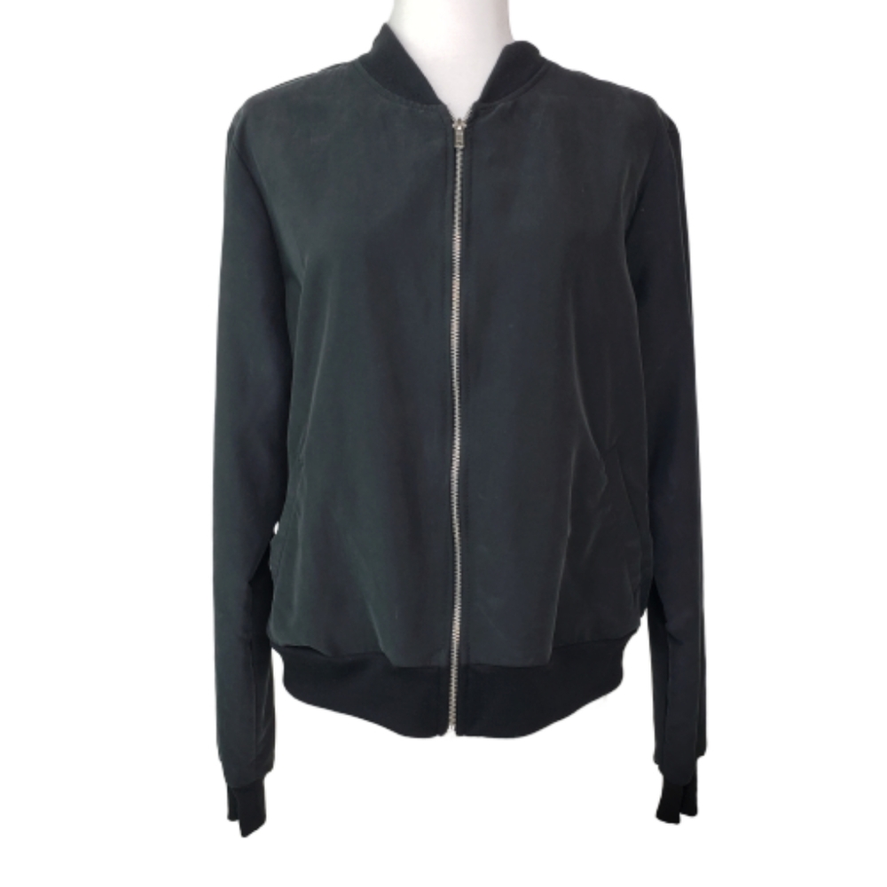 American Apparel Windbreaker   VGC